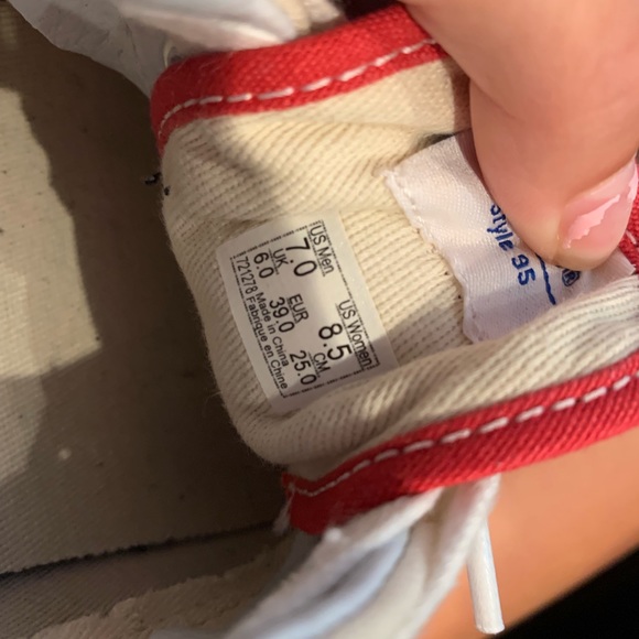 RED AND OFF WHITE VANS (ERA STYLE) - Picture 4 of 5